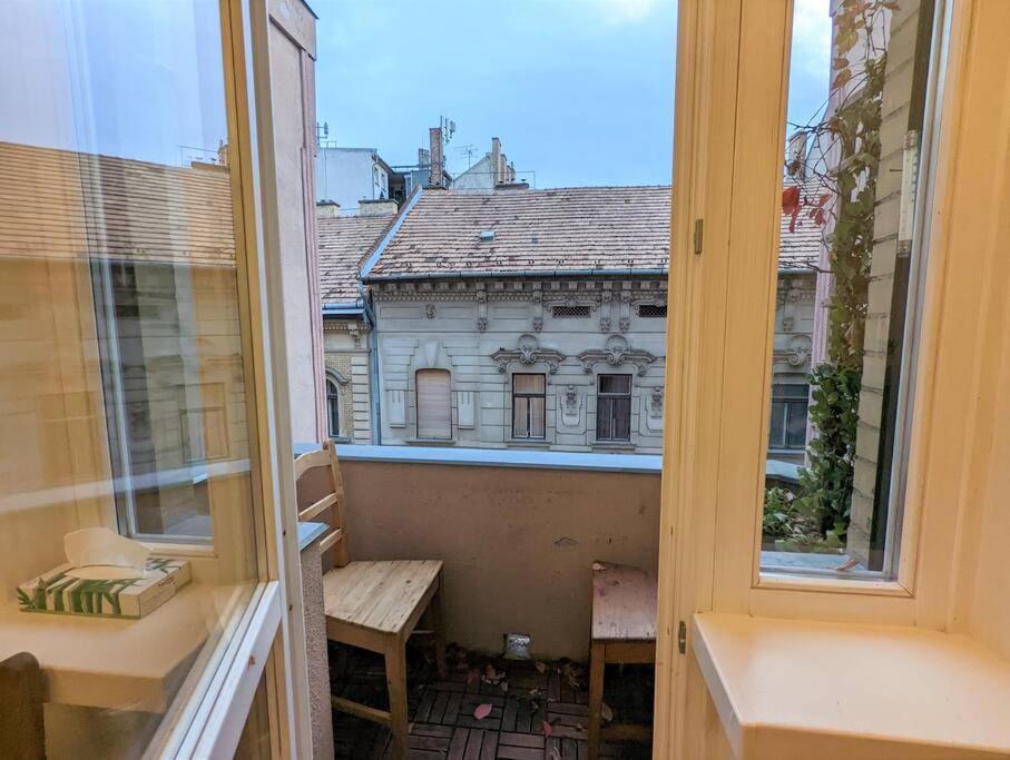 Spacious 4Br Oasis In Central Budapest - Bp Sky Luaran gambar
