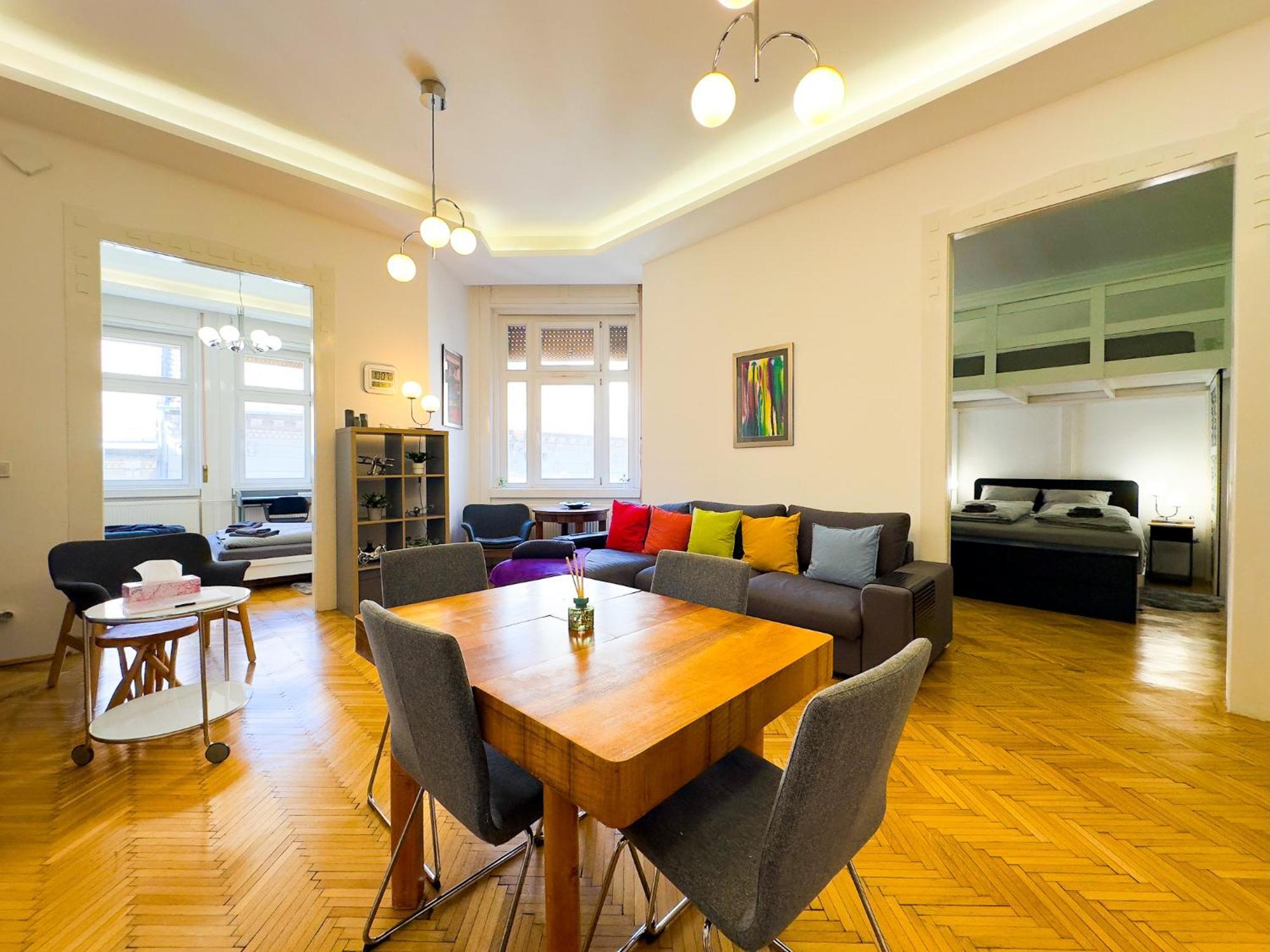 Spacious 4Br Oasis In Central Budapest - Bp Sky Luaran gambar