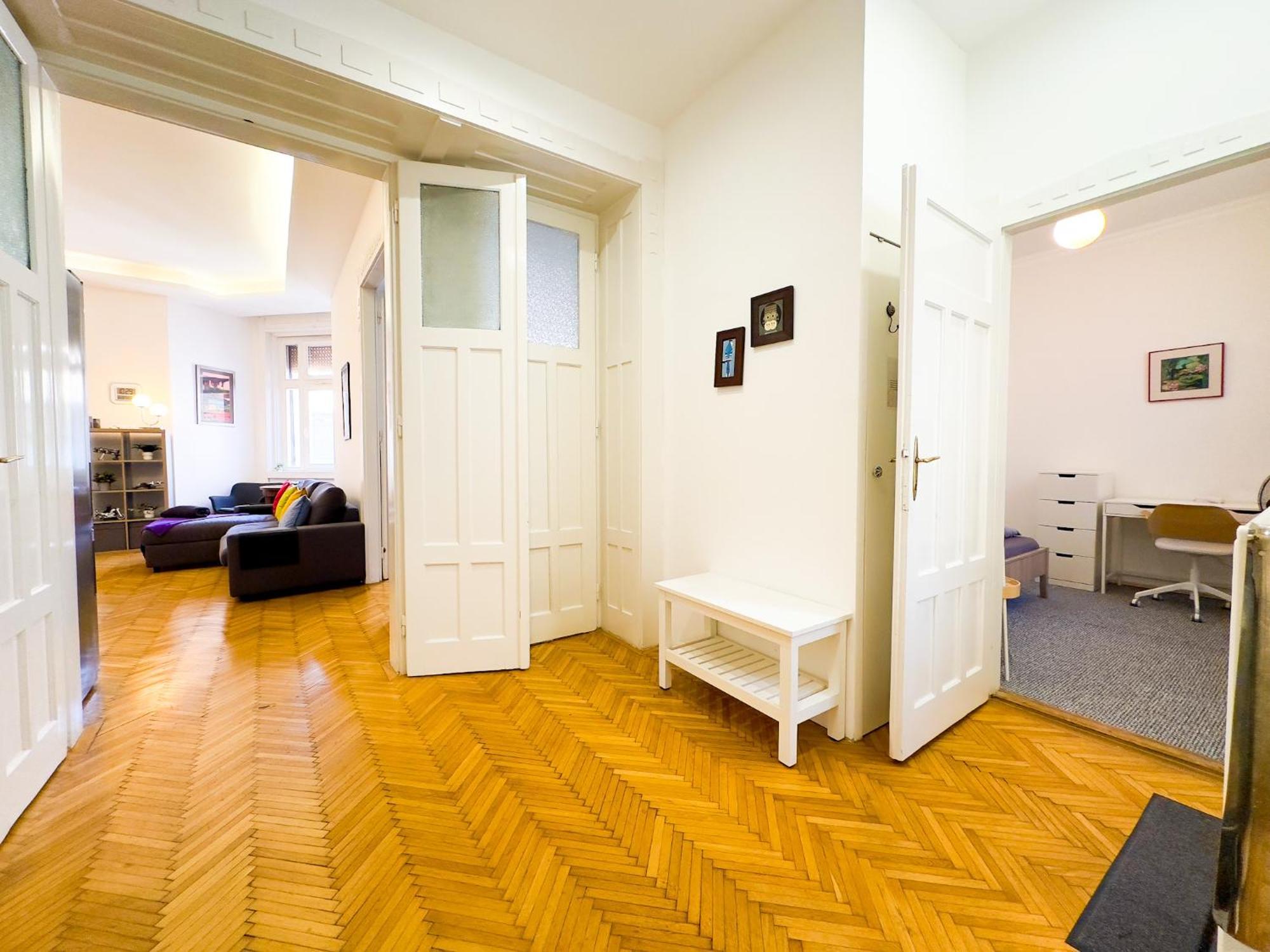 Spacious 4Br Oasis In Central Budapest - Bp Sky Luaran gambar
