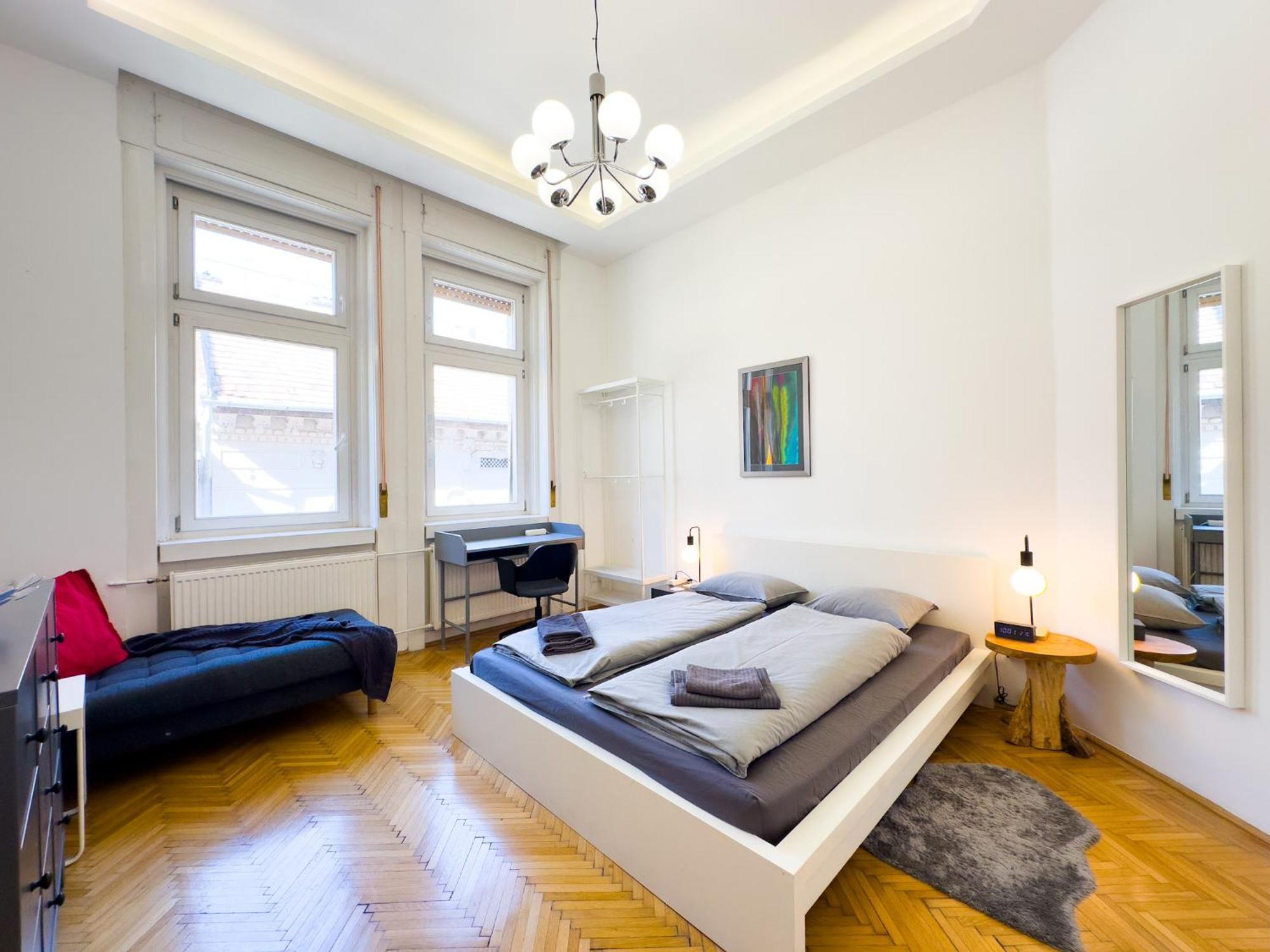 Spacious 4Br Oasis In Central Budapest - Bp Sky Luaran gambar